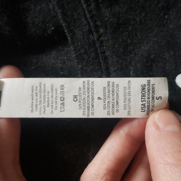 Like New flowy tshirt - Picture 5 of 5